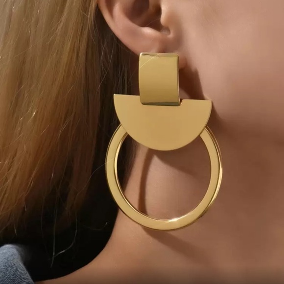 New Matte Gold Tone Geometric Hoop Earrings 39$